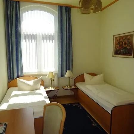 Zur Krone Hotell