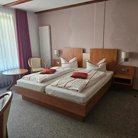 Zur Krone Hotell